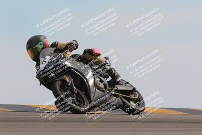 media/Nov-05-2022-SoCal Trackdays (Sat) [[f8d9b725ab]]/Turn 9 (110pm)/